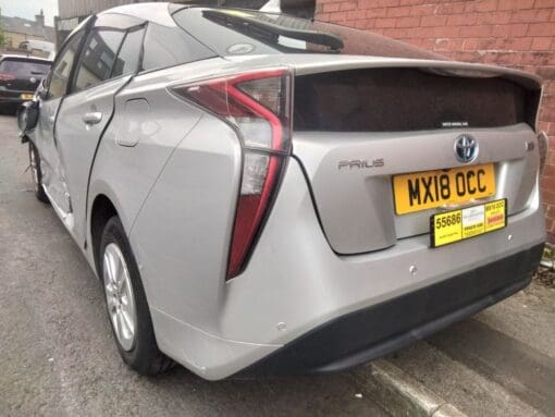 TOYOTA PRIUS 2018 1.8LTR  HYBRID ELE  BREAKING WHEEL NUTS FOR SPARES SILVER - Image 3