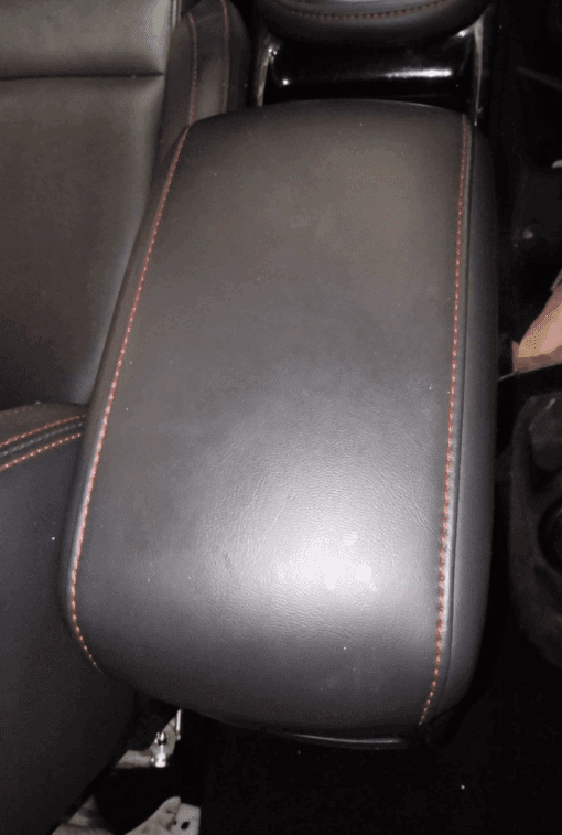 MG ZS 2018-2024 CENTRE CONSOLE LEATHER ARM REST IN RED STITCHING