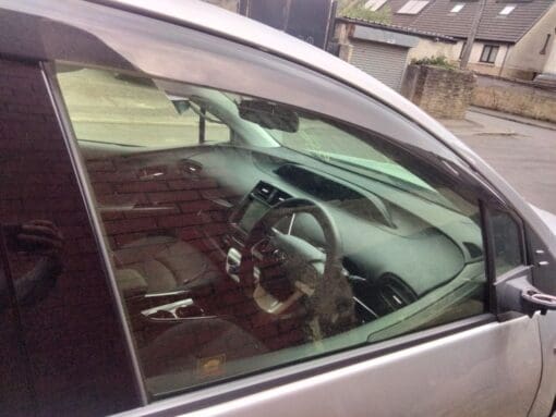 TOYOTA PRIUS MK4 2015-2022 DRIVER SIDE FRONT WINDOW DROP GLASS GENUINE