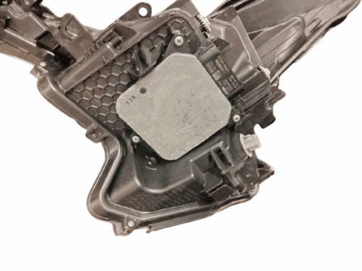 TOYOTA PRIUS MK4 2015-2022 DRIVER SIDE FRONT HALOGEN HEADLIGHT GENUINE - Image 3
