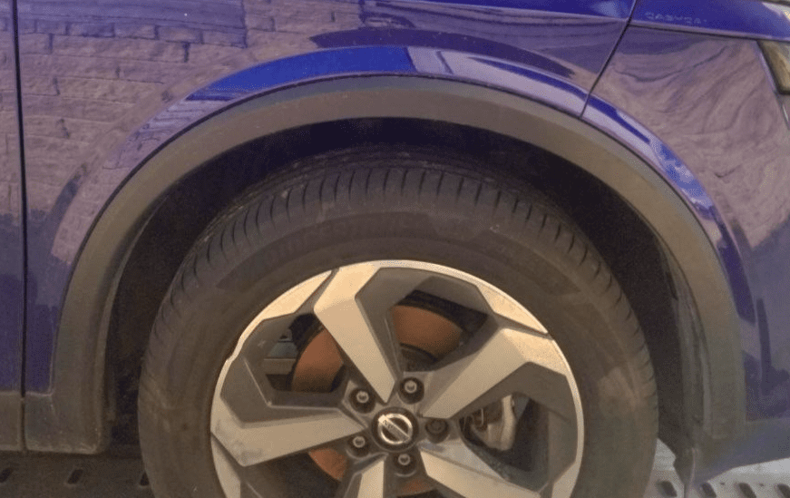 NISSAN QASHQAI J12 2022-2024 DRIVER SIDE FRONT  WHEEL ARCH TRIM GENUINE